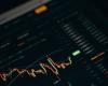Stablecoin Market Dynamics: USDT Dominance vs USDC Growth in Evolving Regulatory Landscape 2025